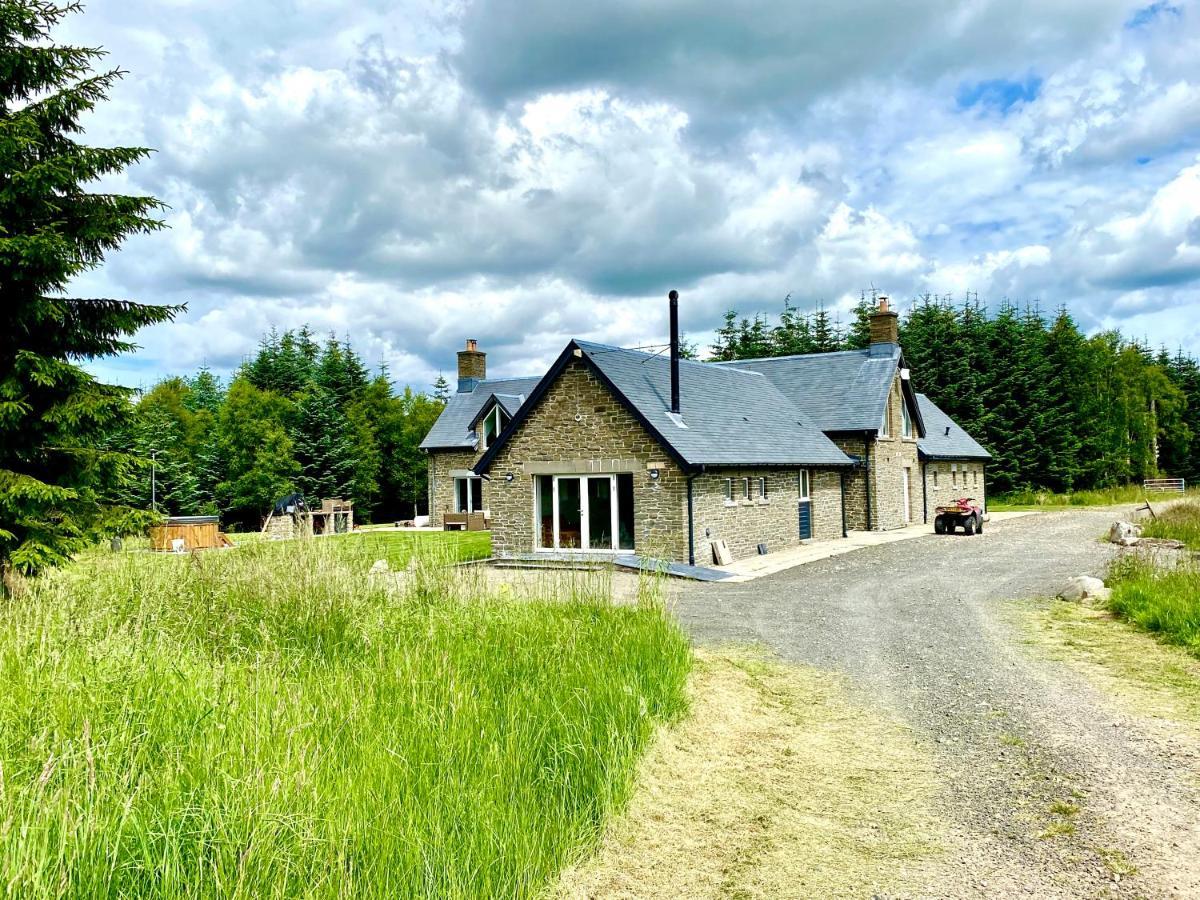 The Lodge At Muir Estate Thornhill  Εξωτερικό φωτογραφία